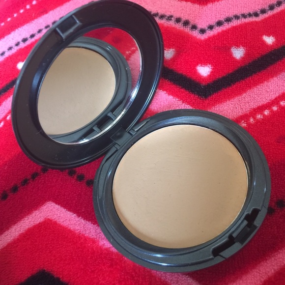 Cover FX Total Cover Cream Foundation ~ G+60 - Picture 4 of 8